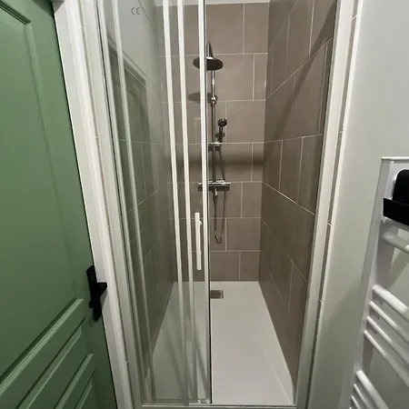 Renove Avec Terrasse & Jardin Proche Gare Apartment *